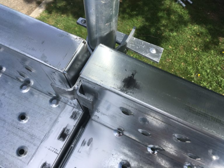 Toe Board Bracket End Worksafe Scaffolding